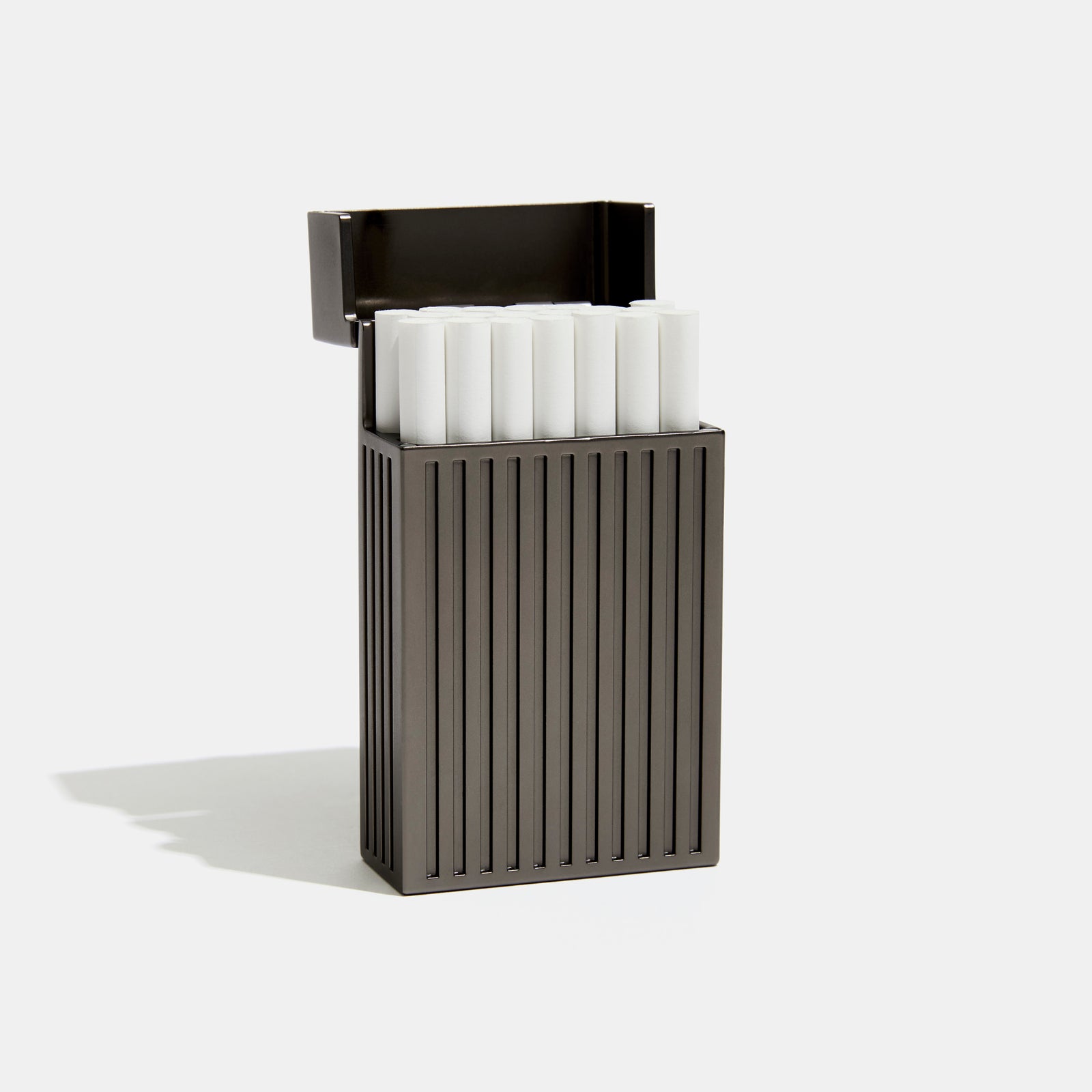 Solitaire Cig Case in Tanzanite