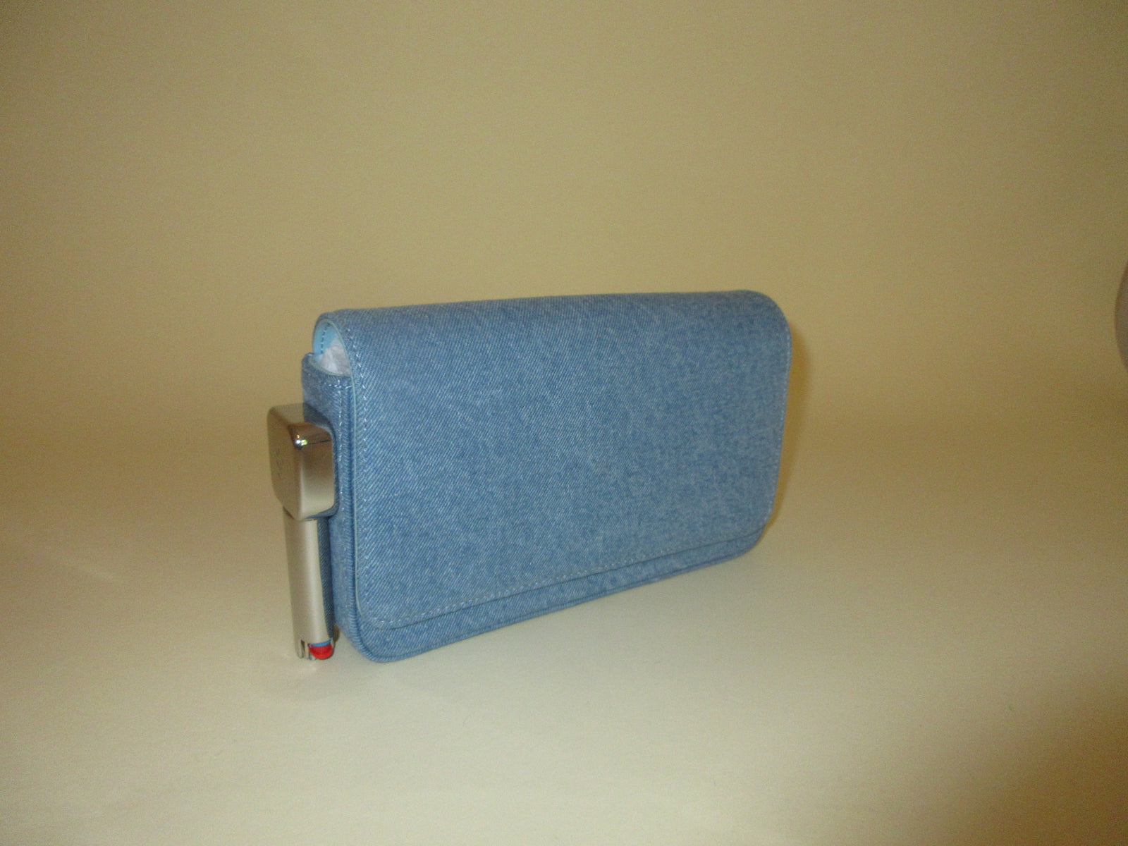 Burn Clutches in Sample Sale