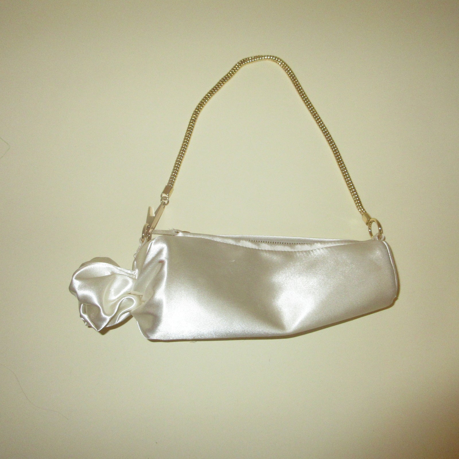 Joint Shaped Handbags in Sample Sale