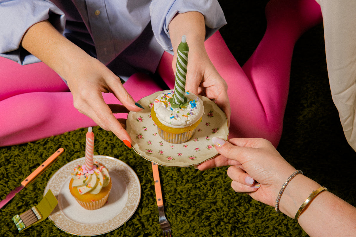 Fake Cake Kawaii Grinder - Stoner Girls